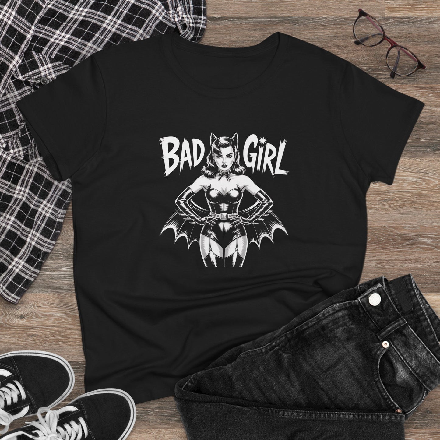Bad Bat Girl Women's T-Shirt - Retro Au Go Go