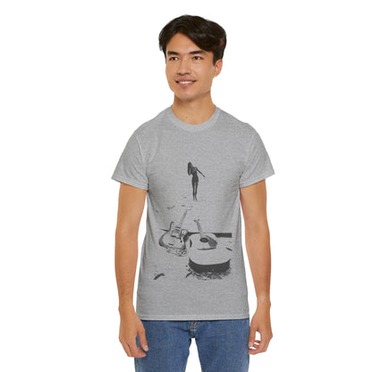 Bikini Beach Guitar T-shirt - Retro Au Go Go