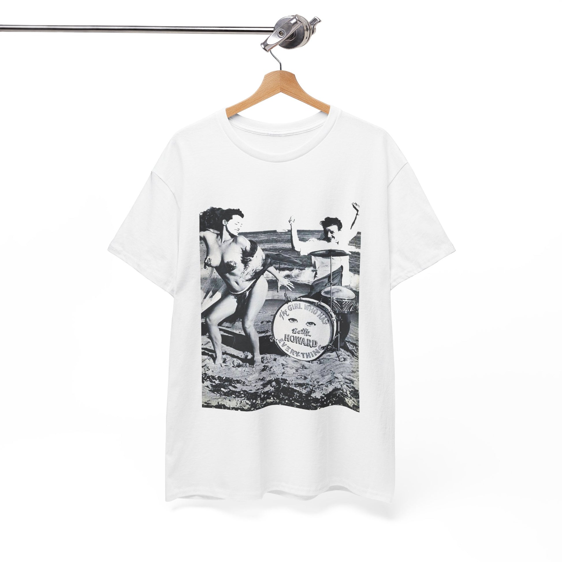 Beach Burlesque T-shirt - Retro Au Go Go